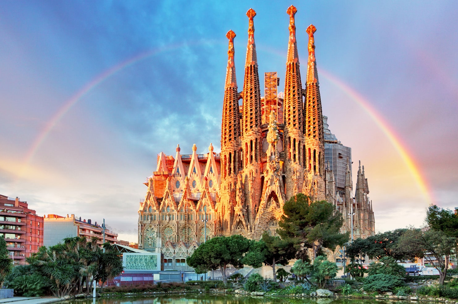 BARCELONA SPANIEN Blick auf die Sagrada Familia eine roemisch-katholische Kirche